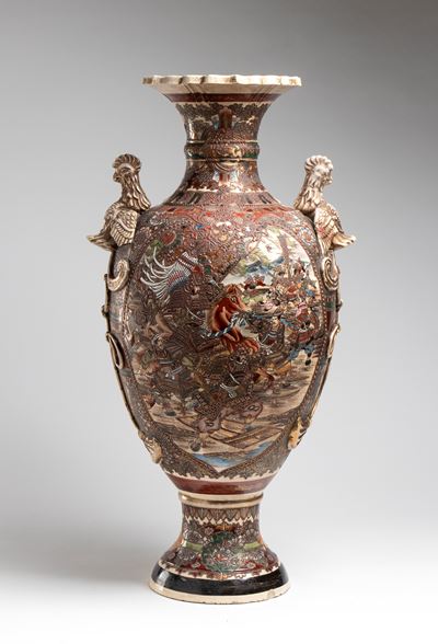 Grande vaso Satsuma, ceramica dipinta policroma con scene di battaglia