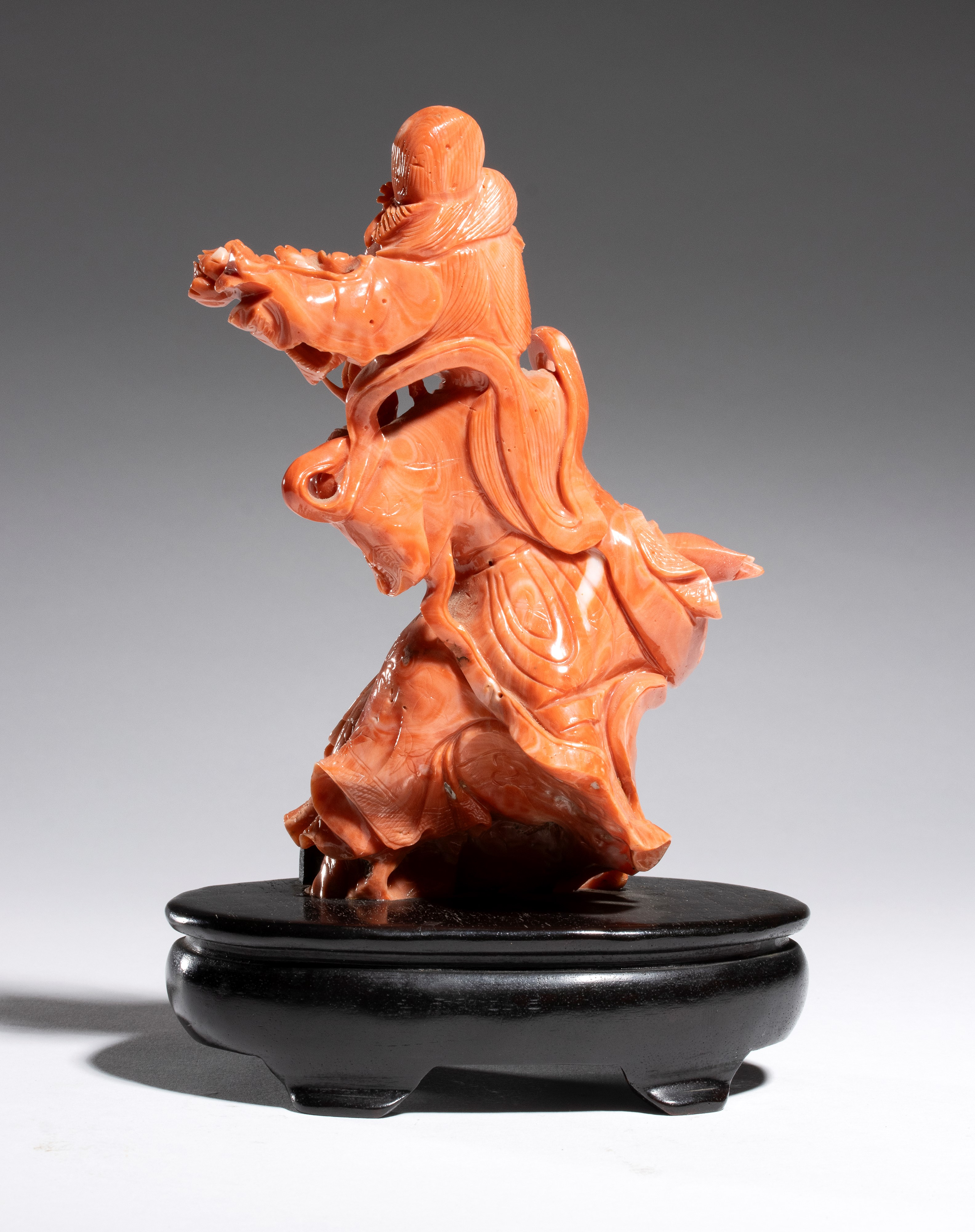 Scultura di Guanyin, corallo cerasuolo (Corallium elatius), Periodo della Repubblica