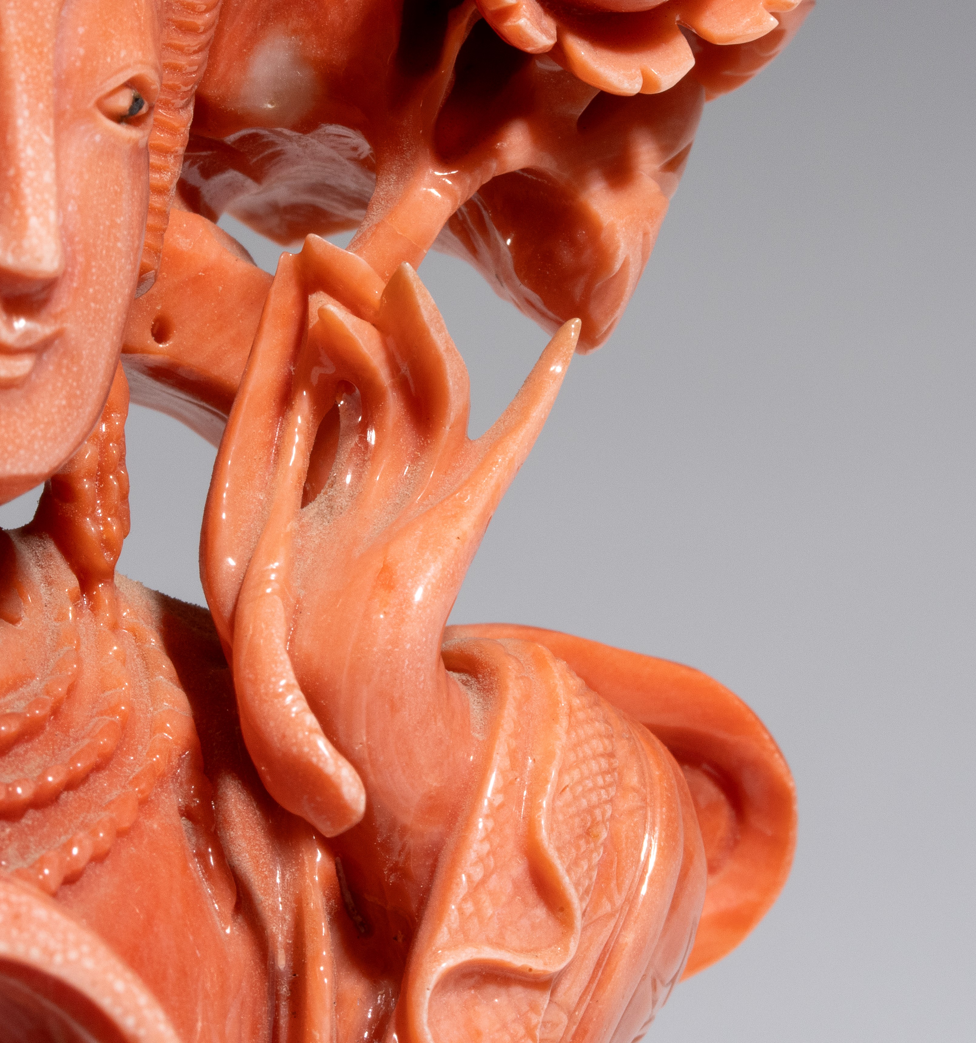 Scultura di Guanyin, corallo cerasuolo (Corallium elatius), Periodo della Repubblica