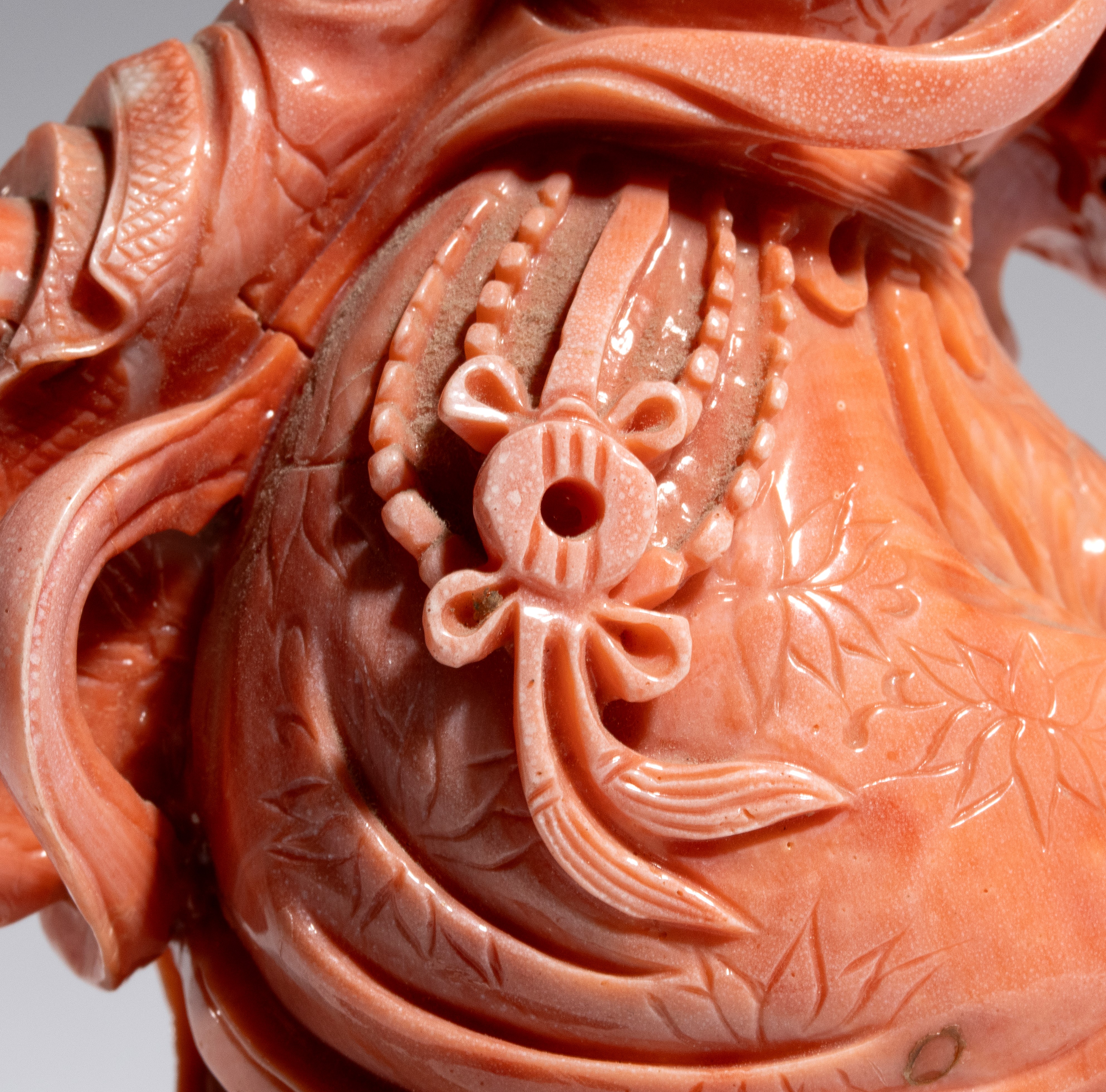 Scultura di Guanyin, corallo cerasuolo (Corallium elatius), Periodo della Repubblica