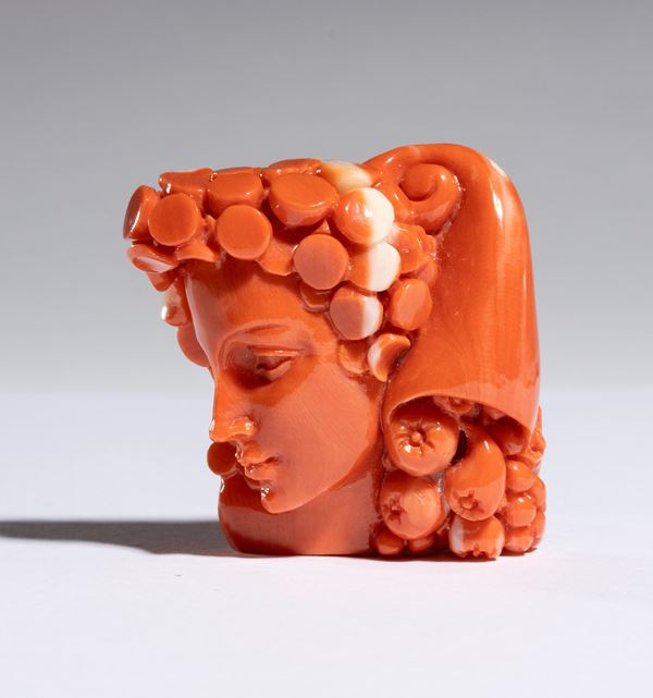CARLO PARLATI - Coral carving depicting an allegorical female figure