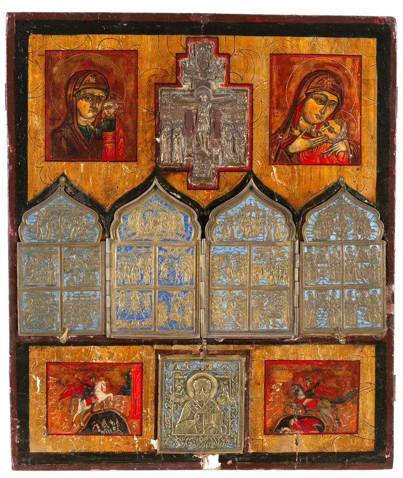 Fine XIX secolo, Complesso devozionale ortodosso (kiot) con skladen' da viaggio, croce e placche ...