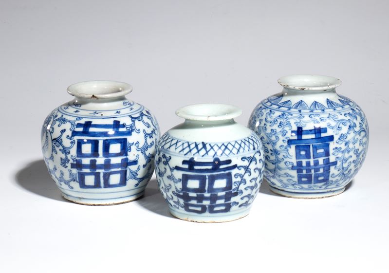 Cina del XX secolo, Tre piccoli vasi