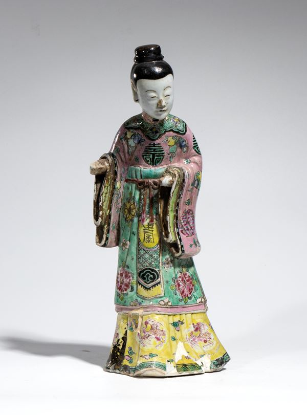 Famille verte porcelain figure, China, Qing dynasty, 18th century