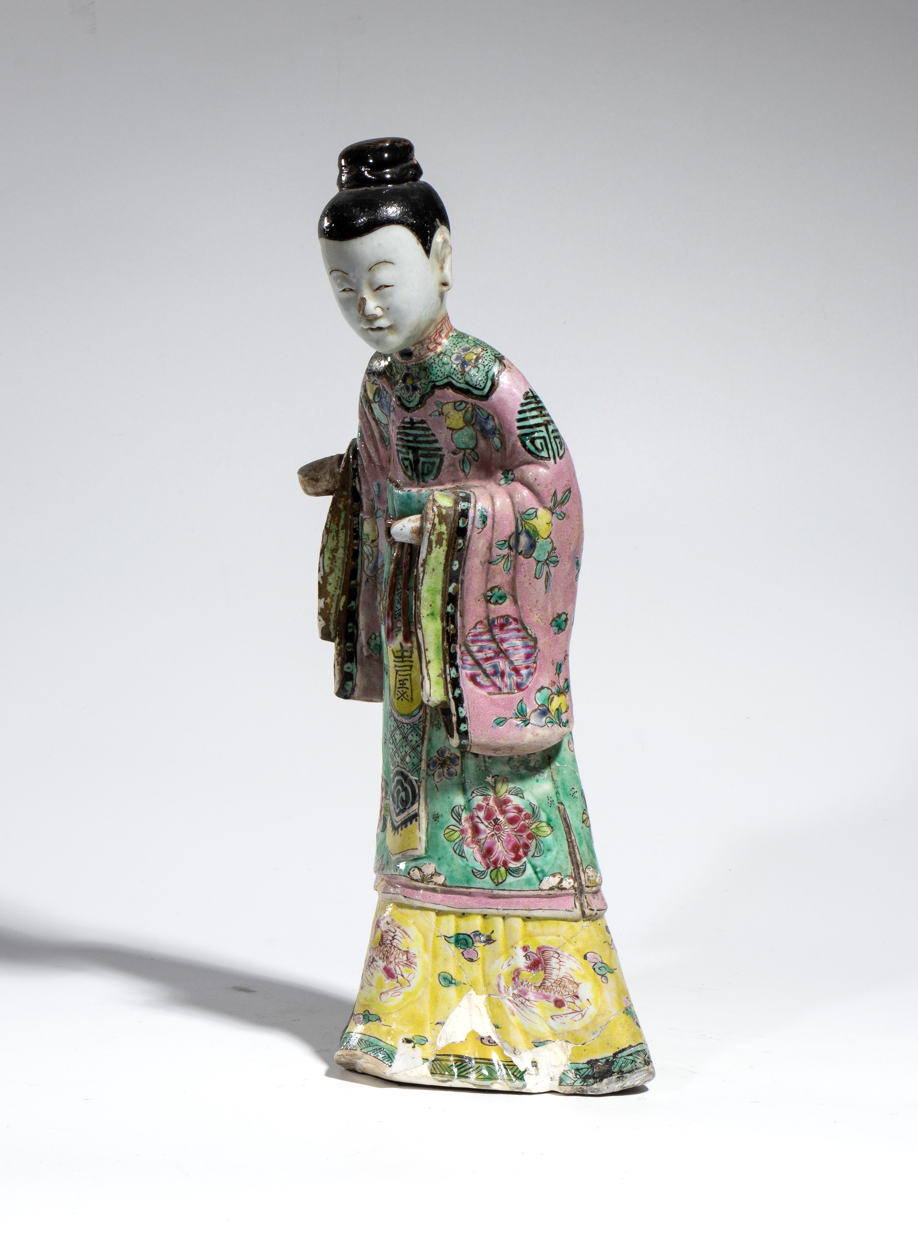 Figura in porcellana famille verte, Cina, dinastia Qing, XVIII secolo