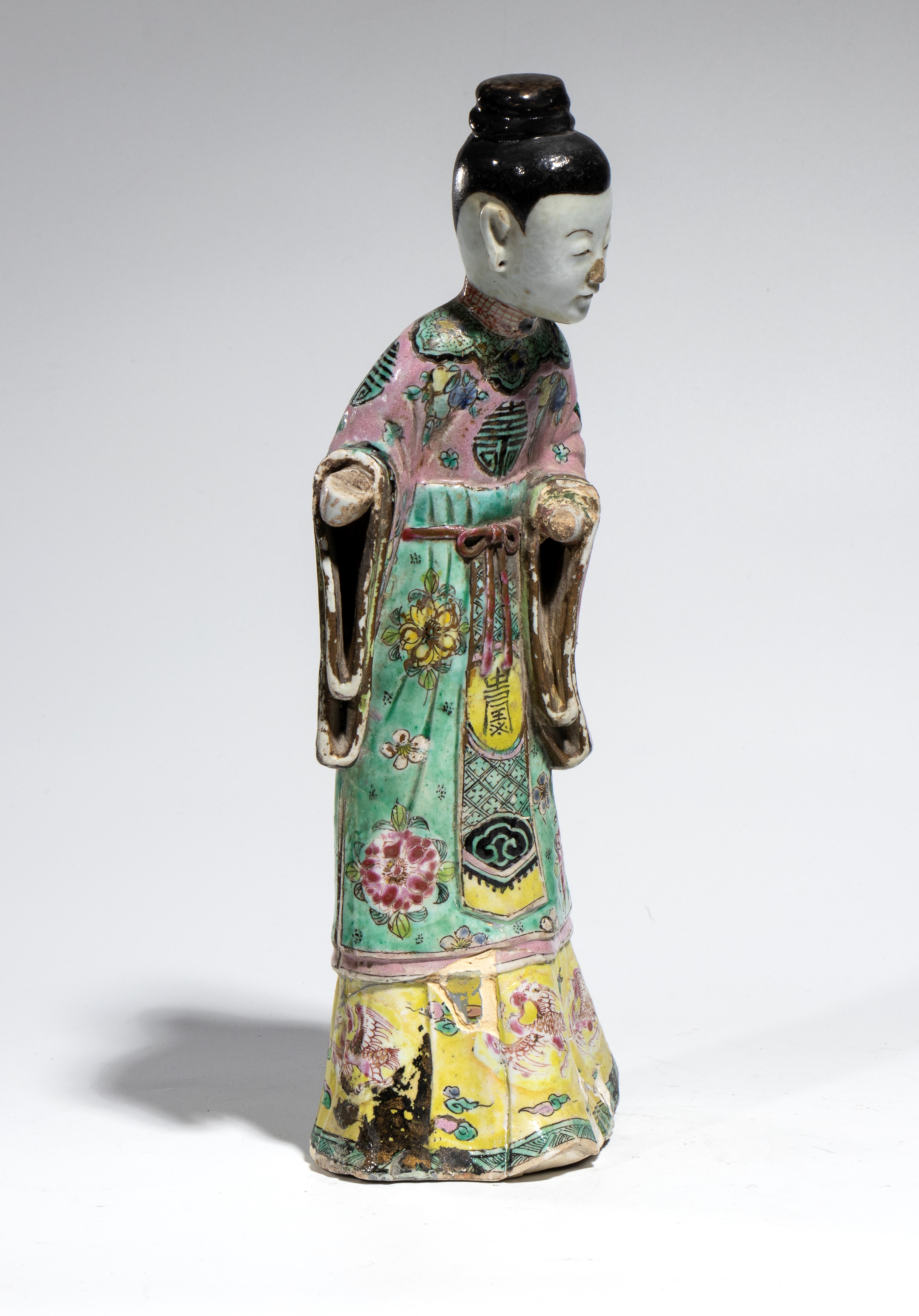 Figura in porcellana famille verte, Cina, dinastia Qing, XVIII secolo