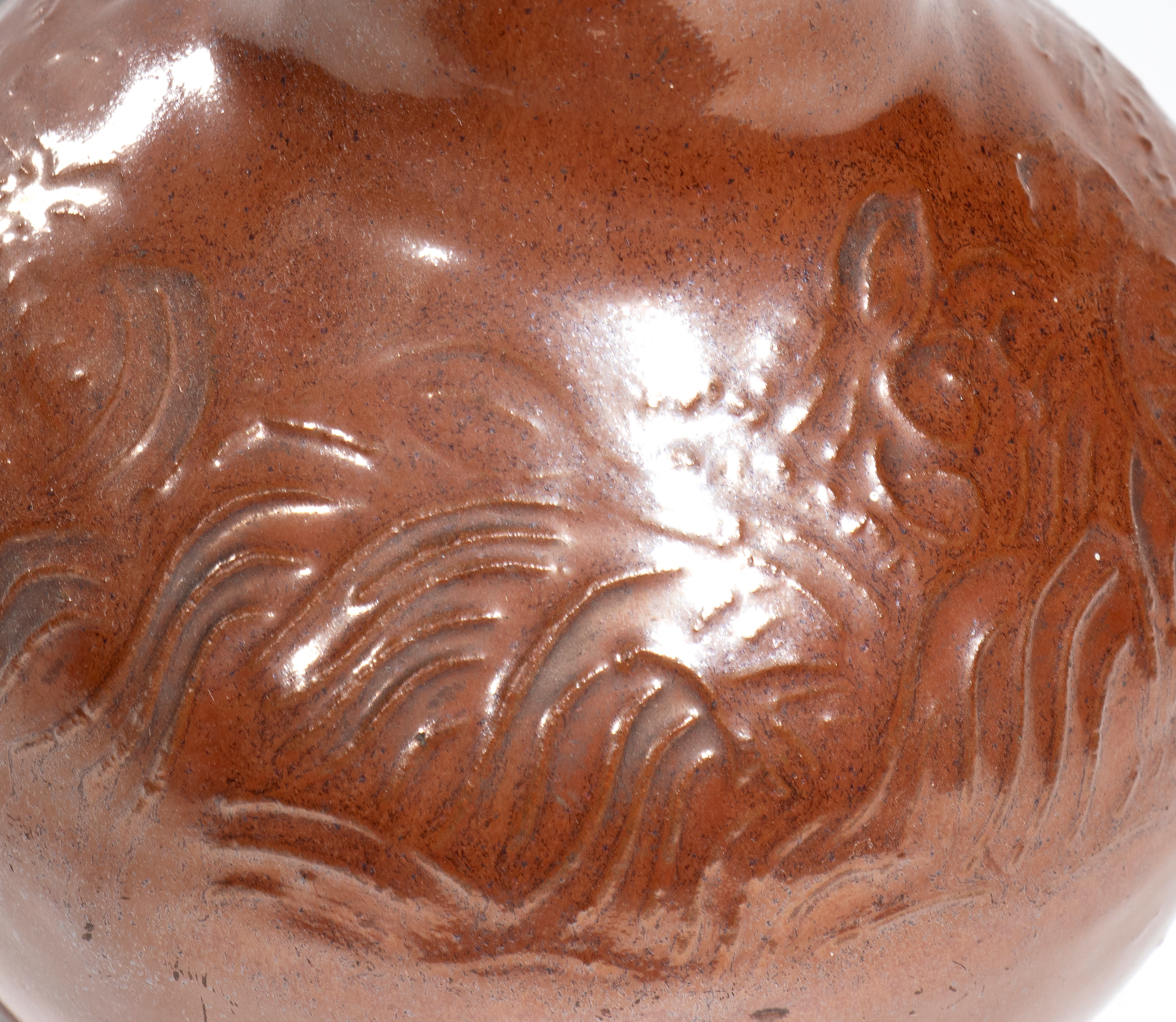 Ceramica coreana del XIX secolo, Vaso a corpo globulare con smalto bruno lucido e decorazioni a b...
