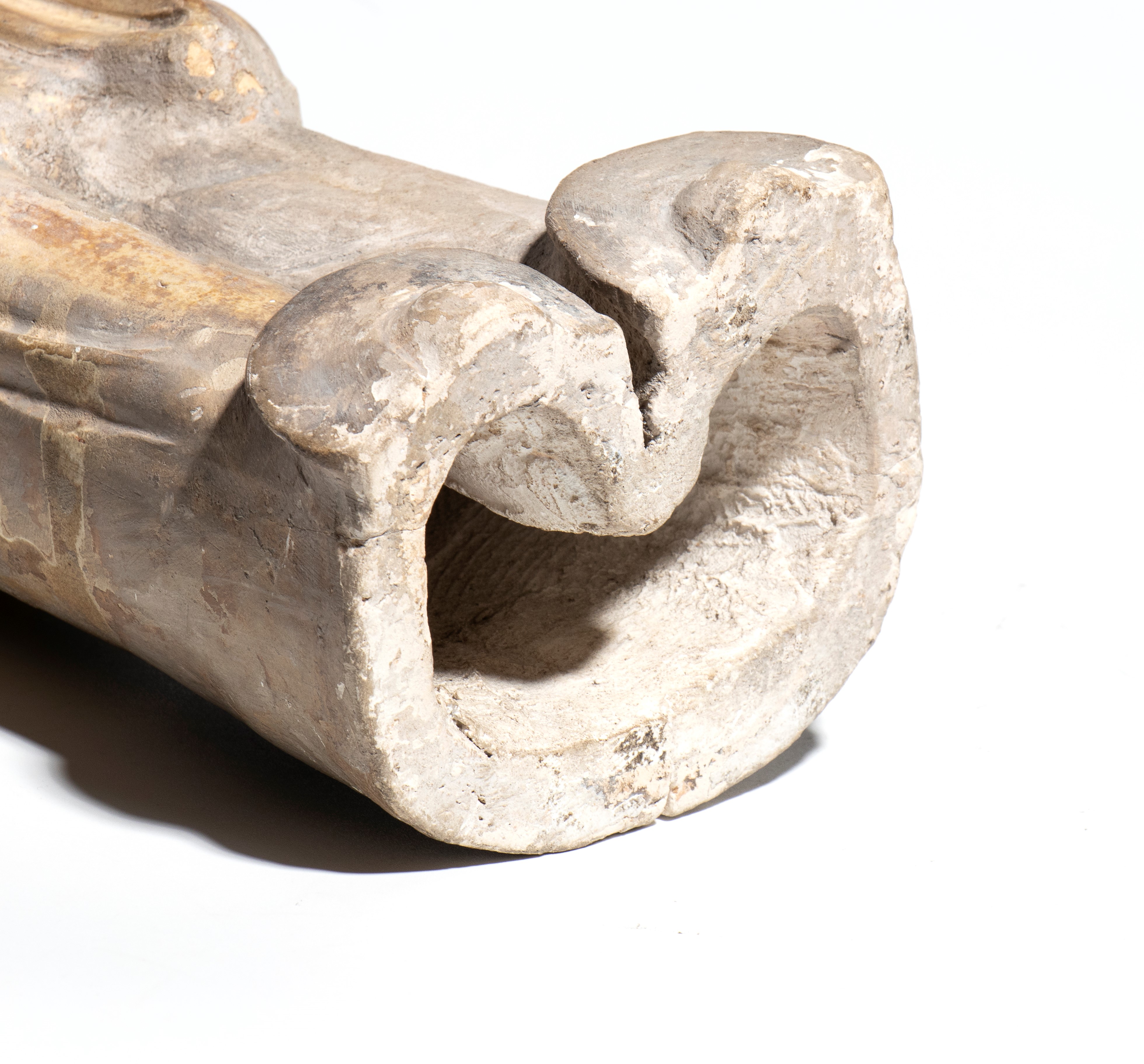 Figura in ceramica, funzionario di corte, Cina, dinastia Tang (VIII secolo)