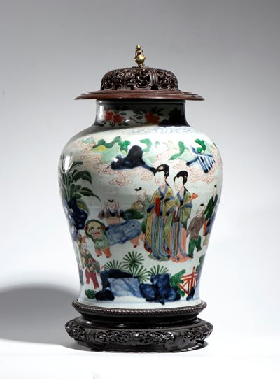 Potiche in porcellana wucai, Cina, dinastia Qing (Kangxi)