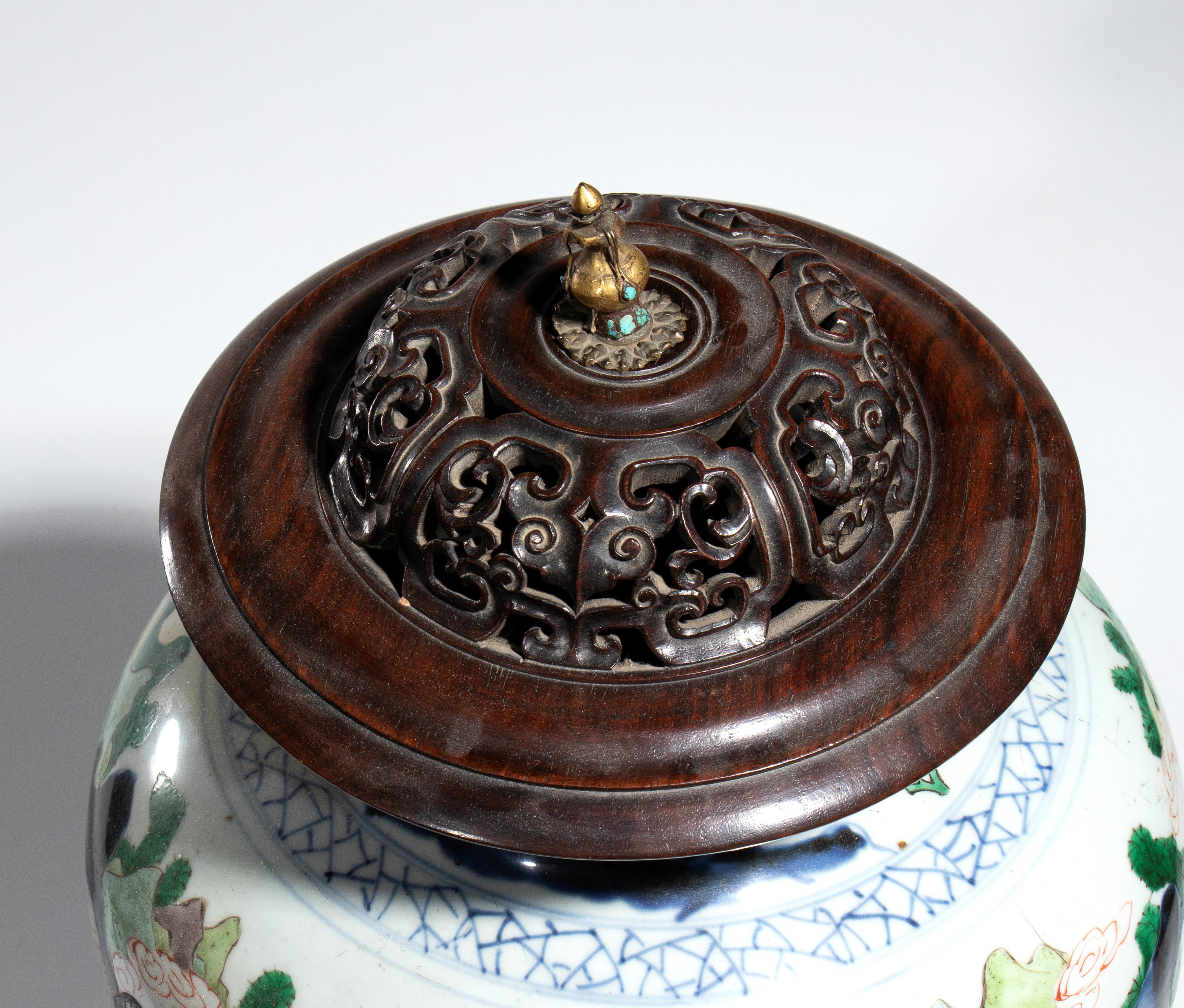 Potiche in porcellana wucai, Cina, dinastia Qing (Kangxi)