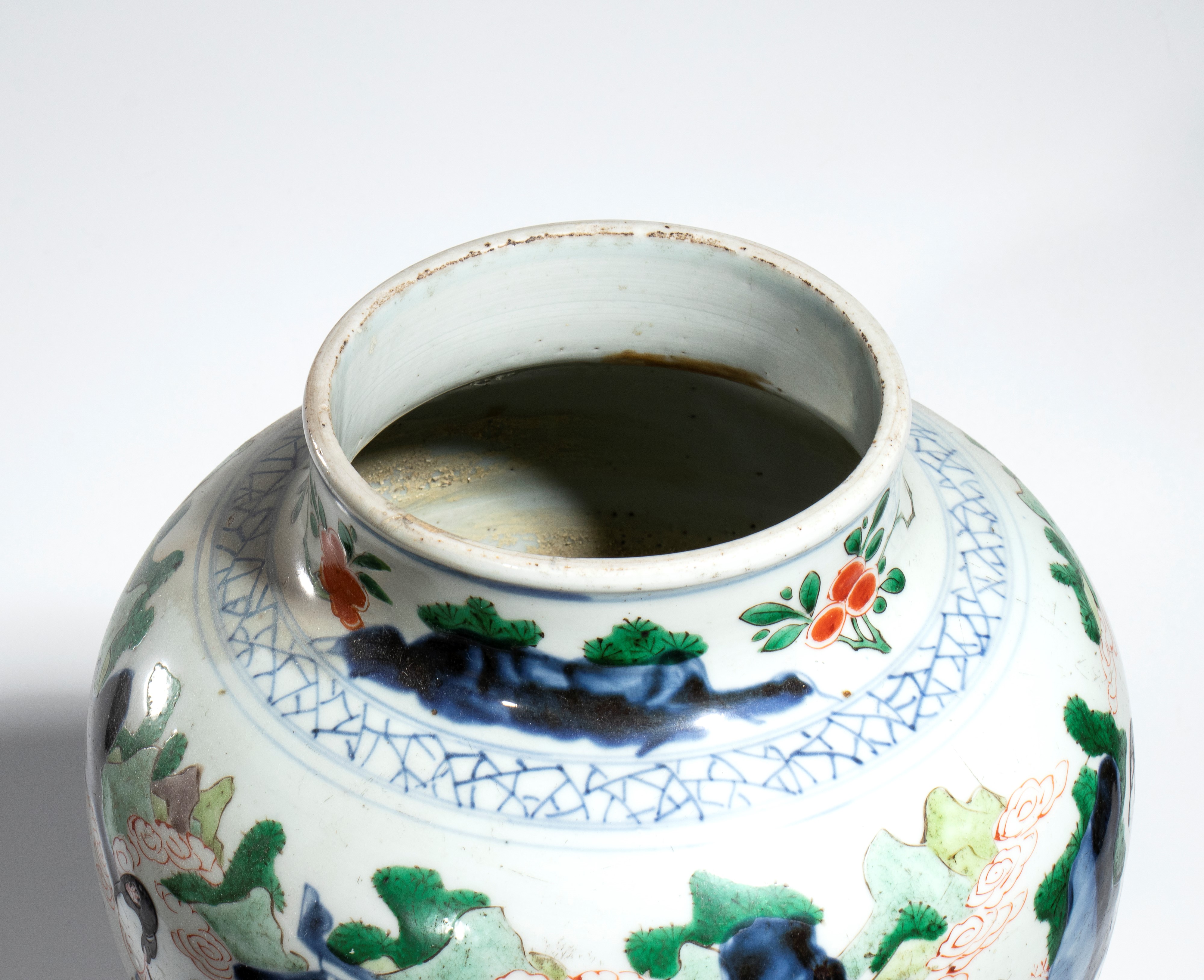 Potiche in porcellana wucai, Cina, dinastia Qing (Kangxi)