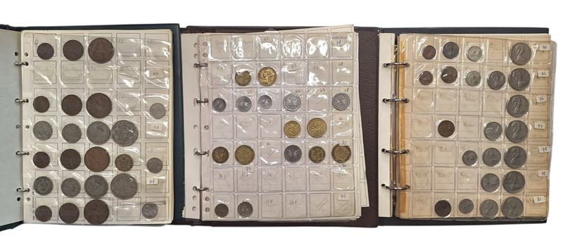 Estere. 3 Album Contenenti 448 Monete XX Secolo. Inghilterra-madagascar-libia-mauritania-marocco-...