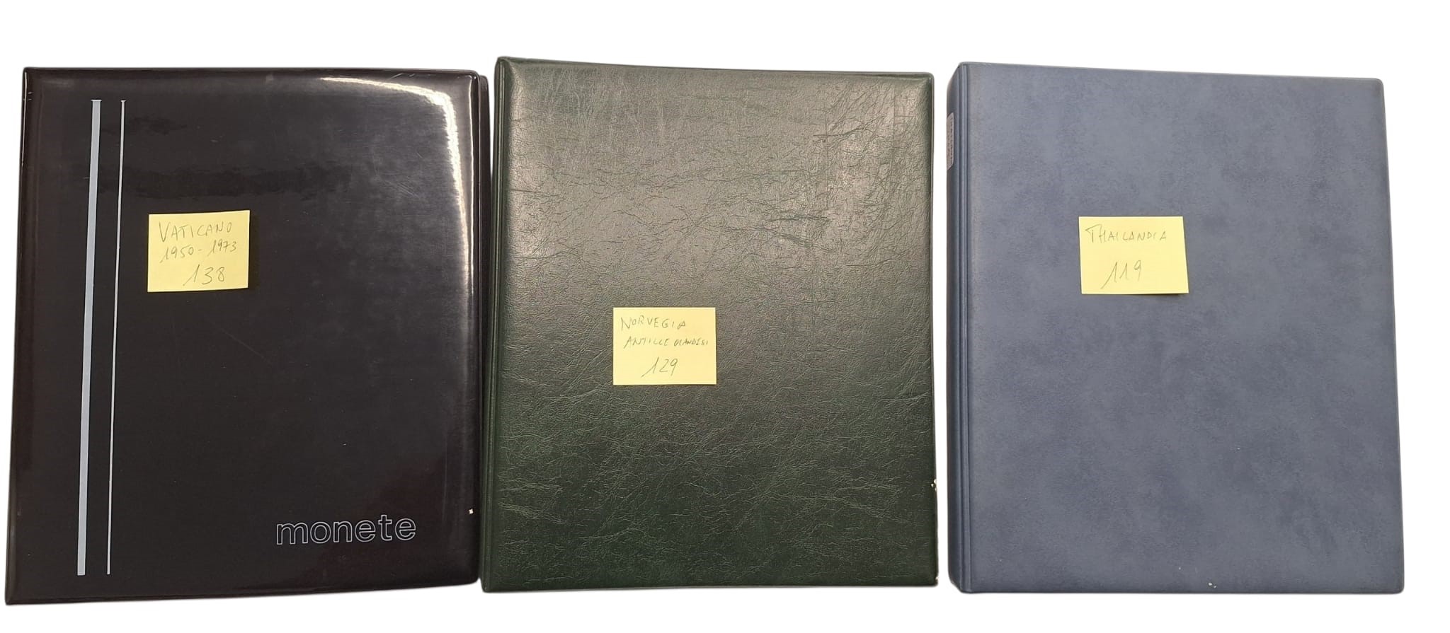 Estere. 3 Album Contenenti 386 Monete XX Secolo. Vaticano-norvegia-antille Olandesi-thailandia. N...