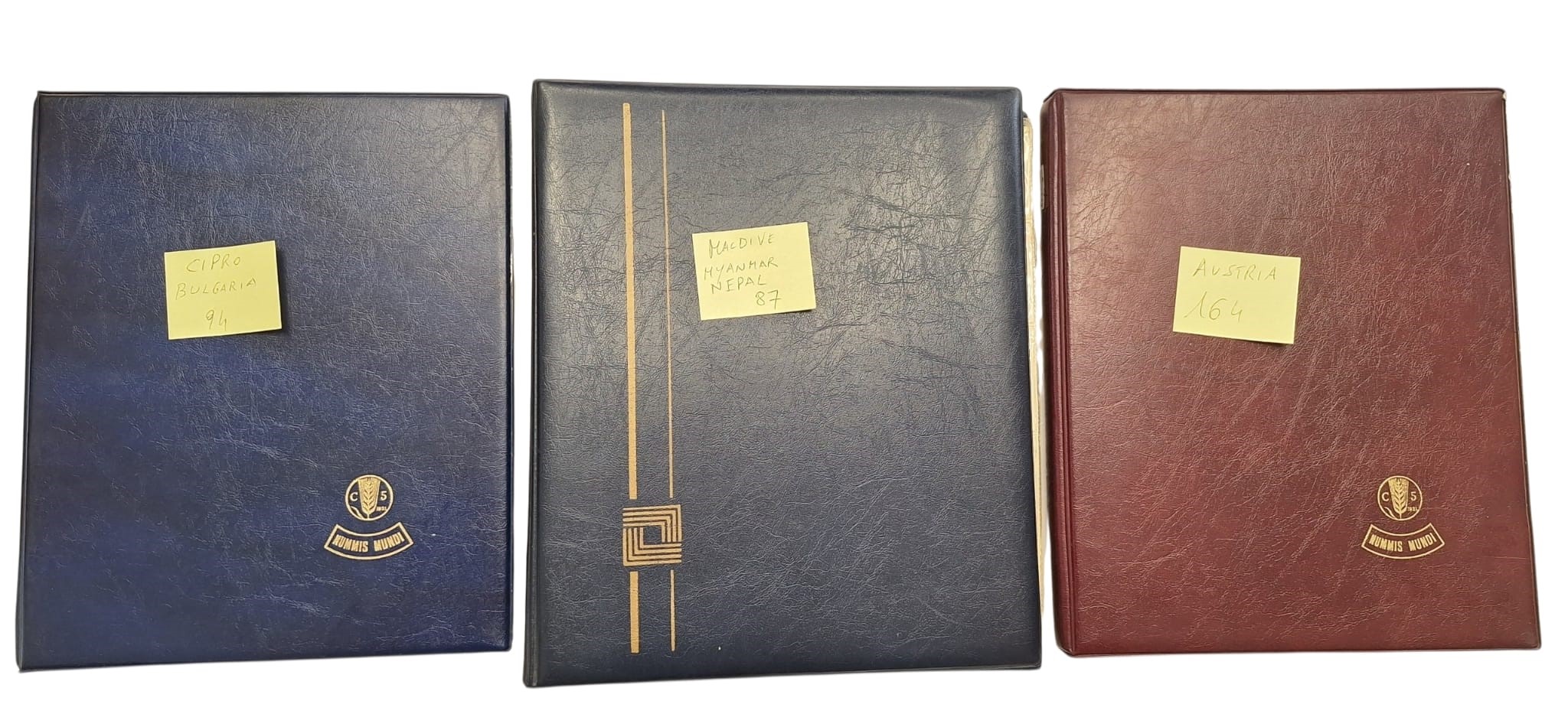 Estere. 3 Album Contenenti 345 Monete XX Secolo. Cipro-bulgaria-maldive-myanmar-nepal-austria. No...