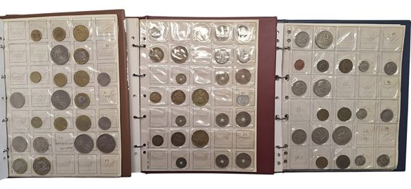 ESTERE. 3 album contenenti 475 monete XX secolo. FRANCIA-SPAGNA-UCRAINA-ARGENTINA-SUDAFRICA. Nominali, metalli, date e conservazioni varie. Argento escluso.