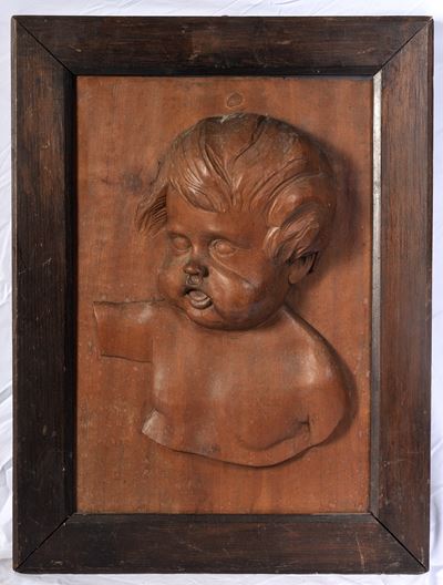 Busto di Fanciullo in Altorilievo in Legno