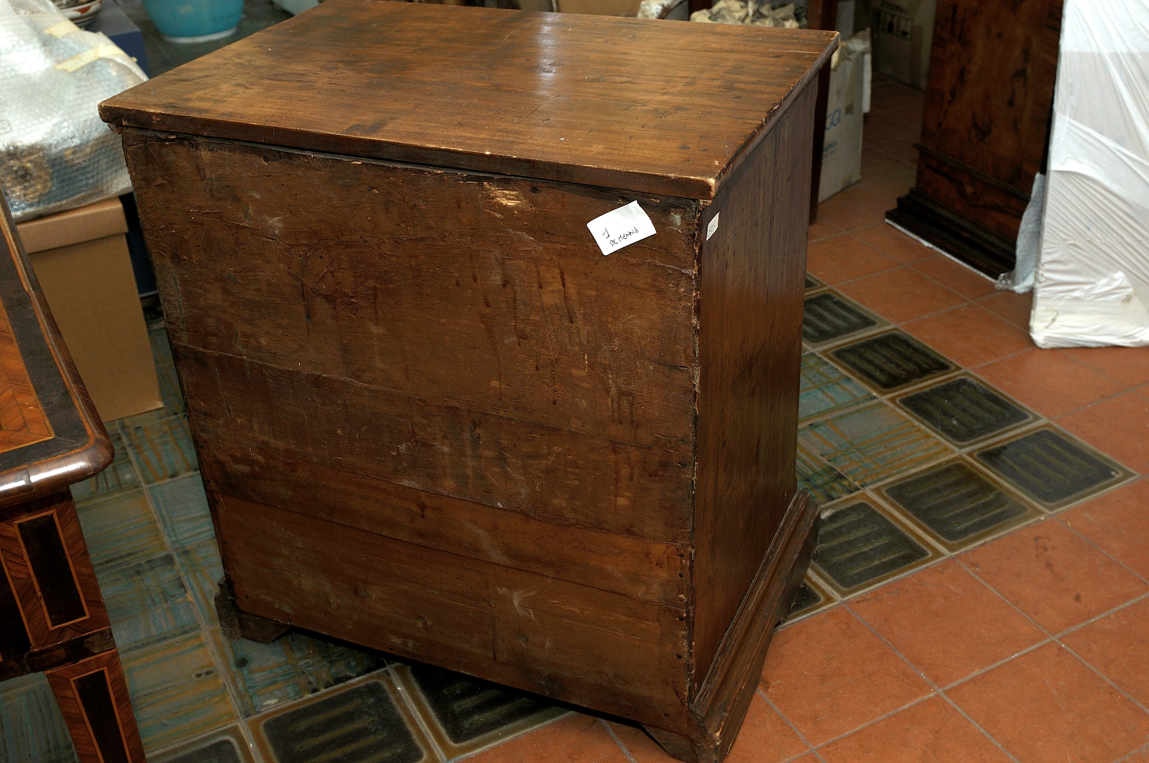 Cassettone in Legno a Tre Cassetti