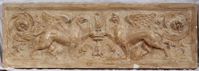 Fregio Archittonico con Grifoni e Girali