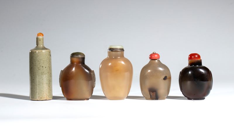 Gruppo di cinque tabacchiere, Cina, XIX-XX secolo