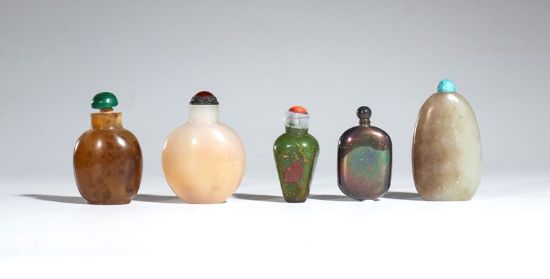 Gruppo di cinque tabacchiere, Cina, XIX-XX secolo