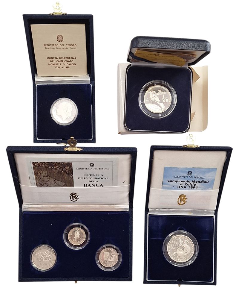 Repubblica Italiana. Lotto di 9 Confezioni di Argenti Commemorativi Vari, di Cui un Trittico. Pro...