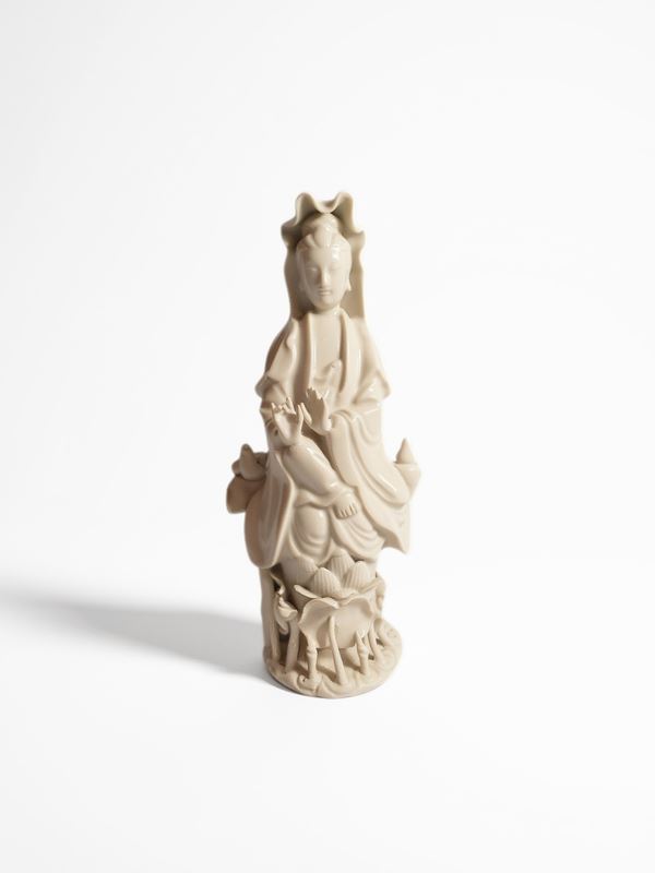 A Blanc de Chine porcelain figure depicting a seated Bodhisattva. China, 20th century.