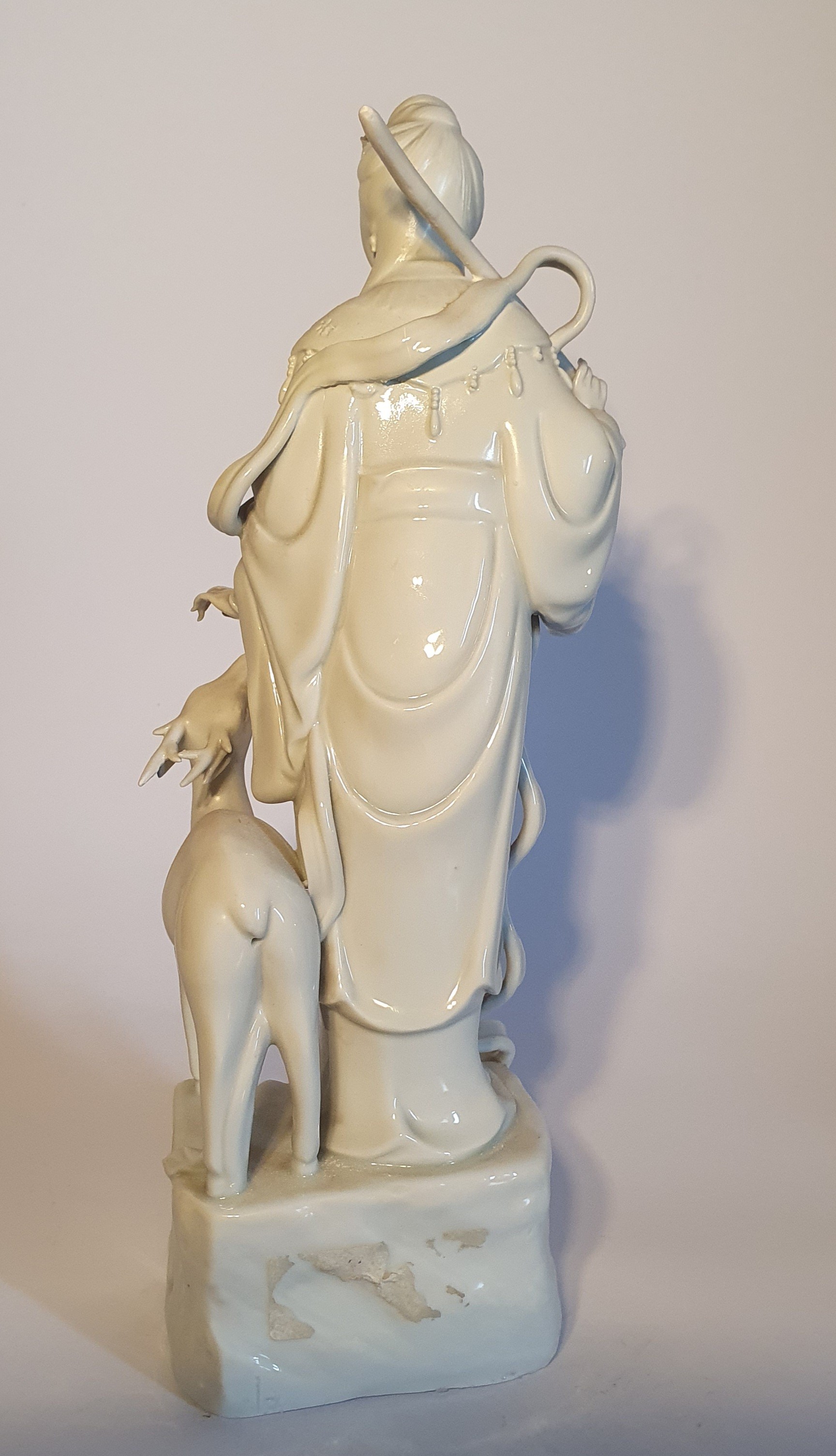 Dehua ("Blanc de China"), Figura della dea della longevità e dell’immortalità in porcellana, Cina...