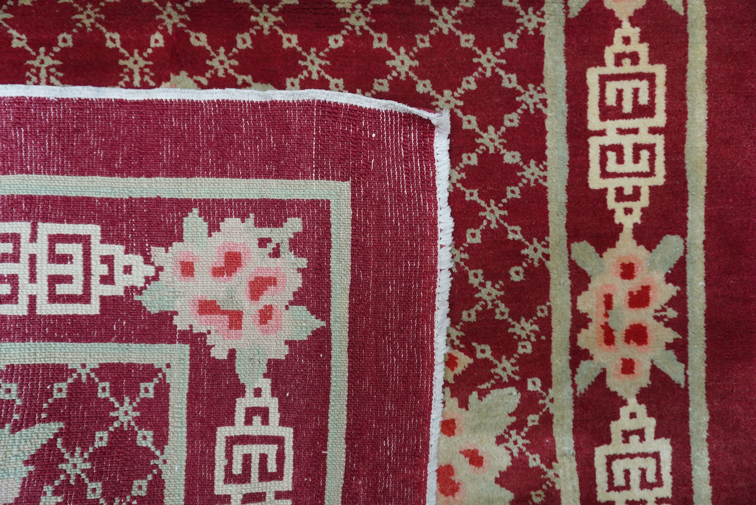 Cina (Suiyuan), Tappeto a fondo rosso, inizio XX secolo