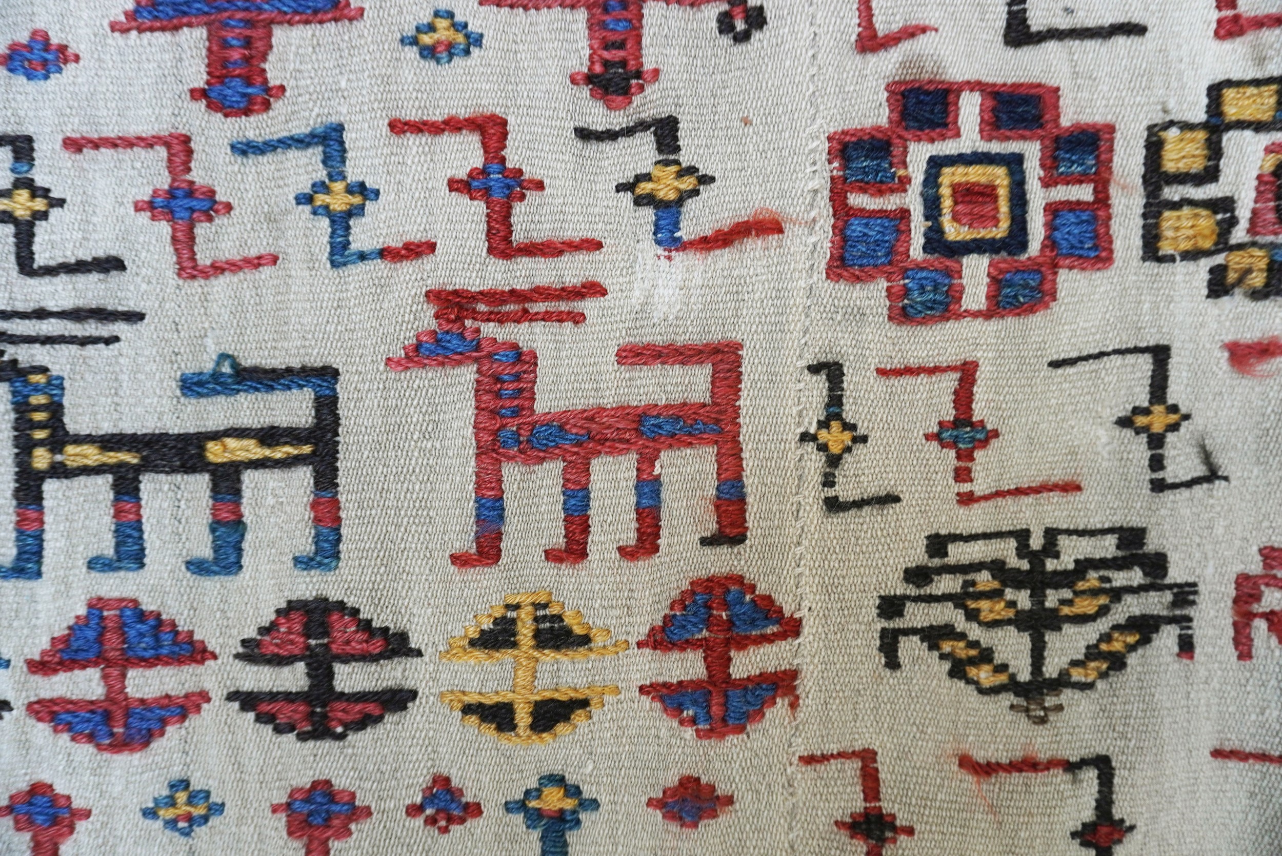 Kilim Verneh, Shahsevan, fondo bianco, XIX secolo