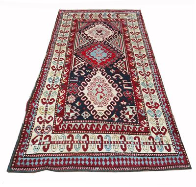 Tappeto del Caucaso, 1900 circa, Kasak, 253 x 136 cm