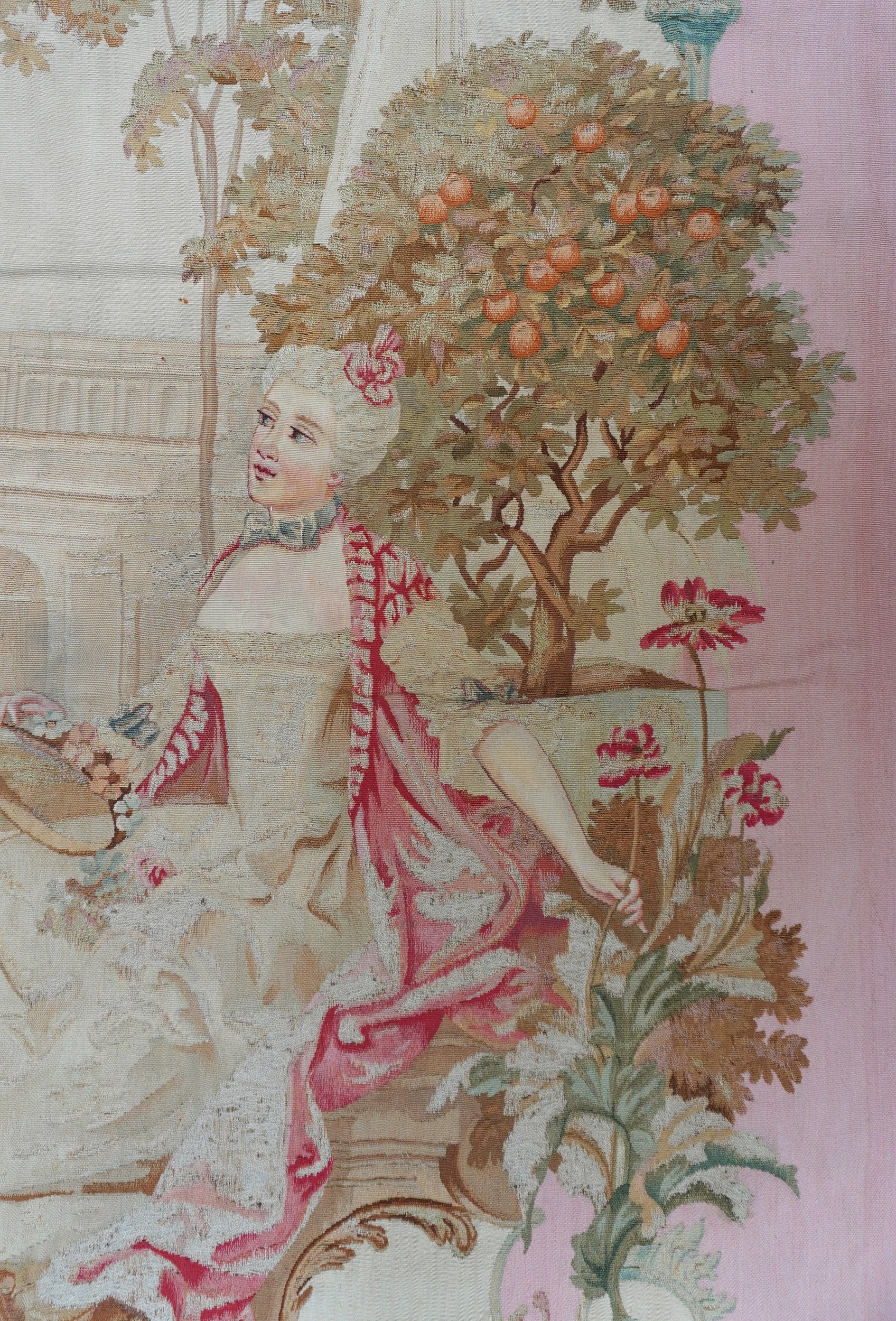 Manifattura Reale di Aubusson, Arazzo Aubusson, scena di incontro galante in giardino