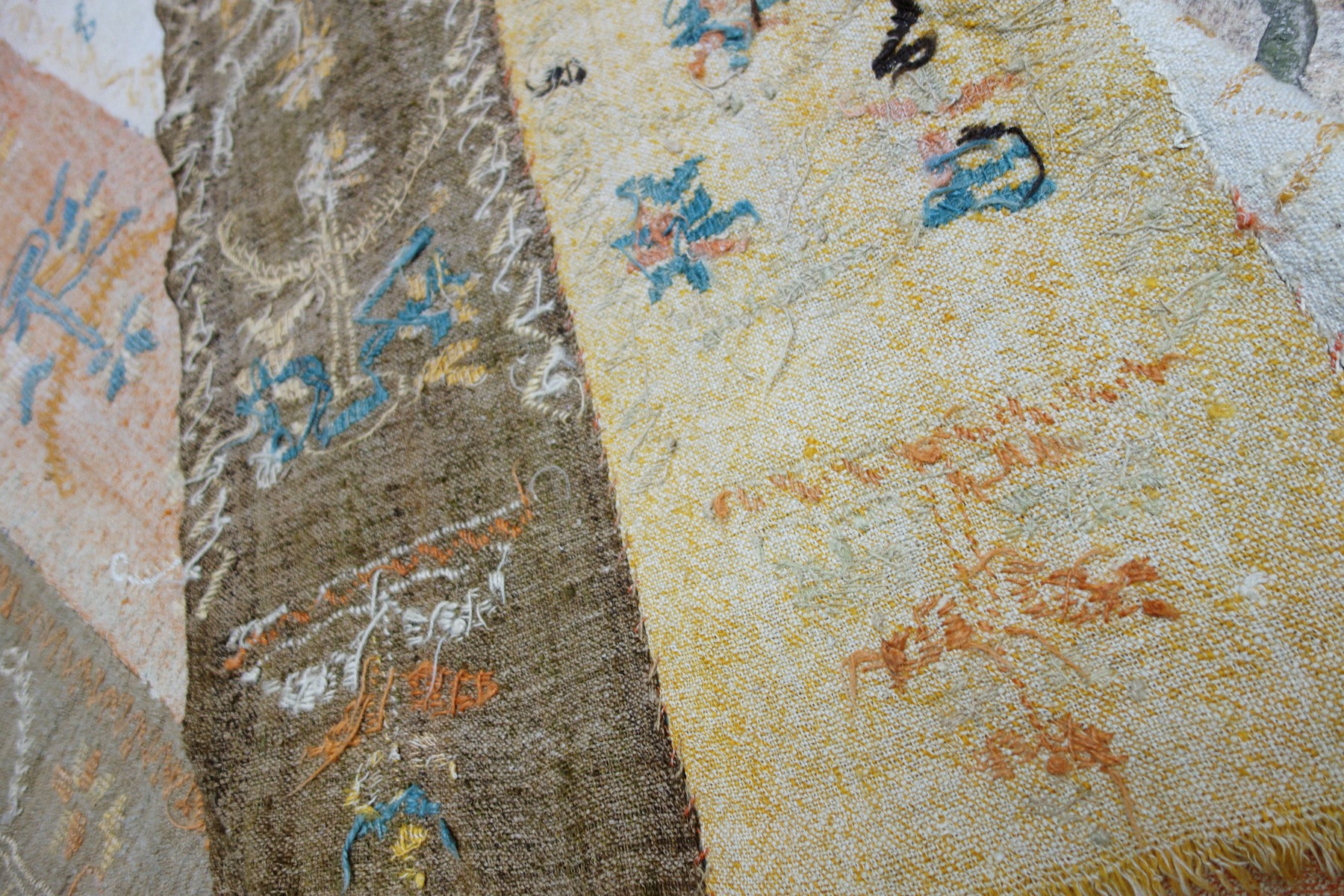 Anatolia sud-orientale, Tessuto curdo “parda”, tessuto a mano a cinque panelli (XIX secolo)