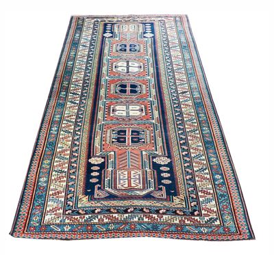 Caucaso orientale, Tappeto Kuba-Baku con disegno Orduch Konagkend, annodatura fine, fine XIX seco...