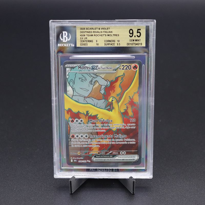 The Pokémon Company - Moltres Ex del Team Rocket #208 Dri, Sr Holo, Scarlatto e Violetto - Rivali...