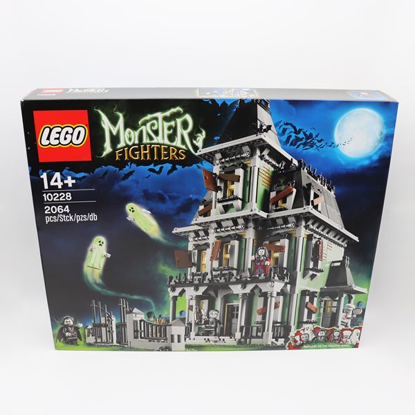LEGO 10228 – Haunted House