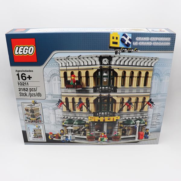 The LEGO Group - LEGO 10211 – Grand Emporium