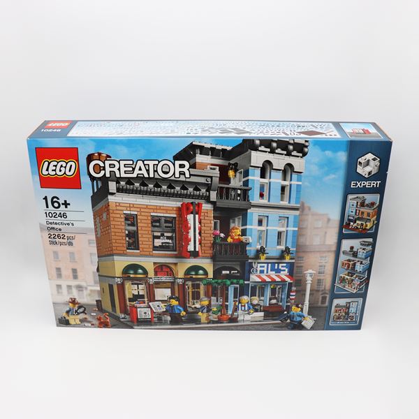 The LEGO Group - LEGO 10246 – Detective's Office