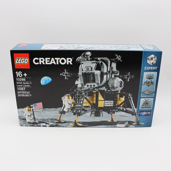 The LEGO Group - LEGO 10266 – NASA Apollo 11 Lunar Lander