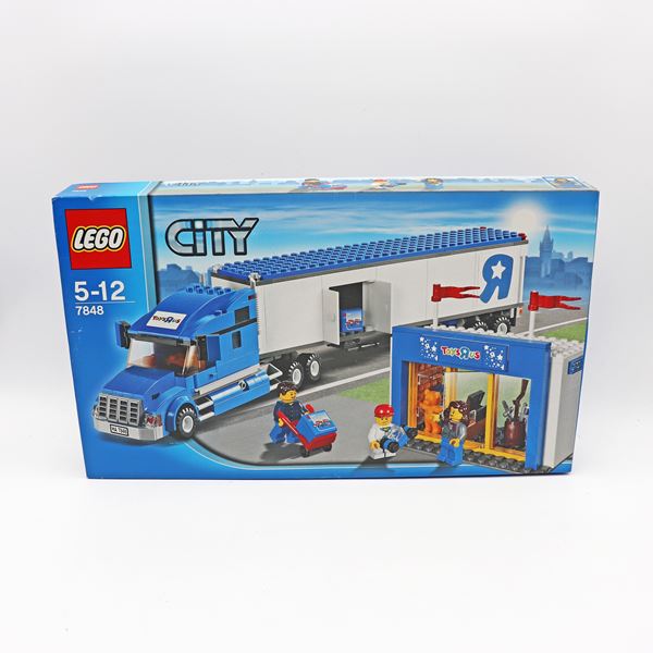 The LEGO Group - LEGO 7848 – Toys "R" Us Truck