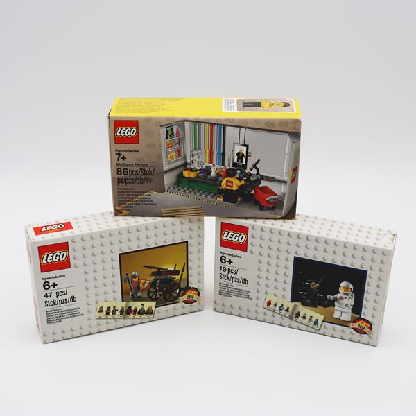 LEGO Minifigure Celebration – Three–Set Lot