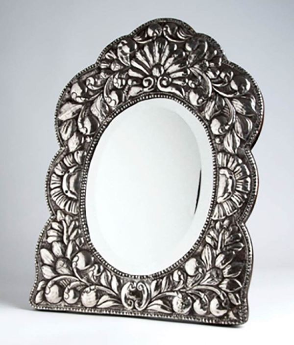 Peruvian sterling silver table frame mirror - Lima early 20th century