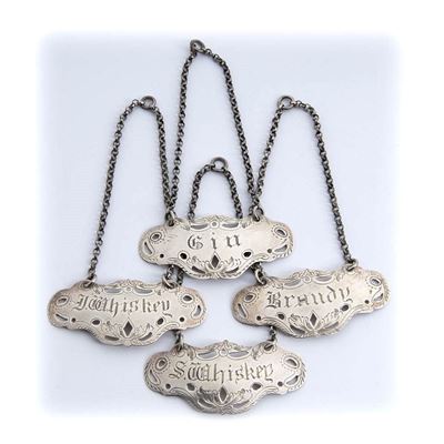 Set di 4 Targhette per Liquori Vittoriane Inglesi in Argento - Birmingham 1864, Argentieri Grey &...