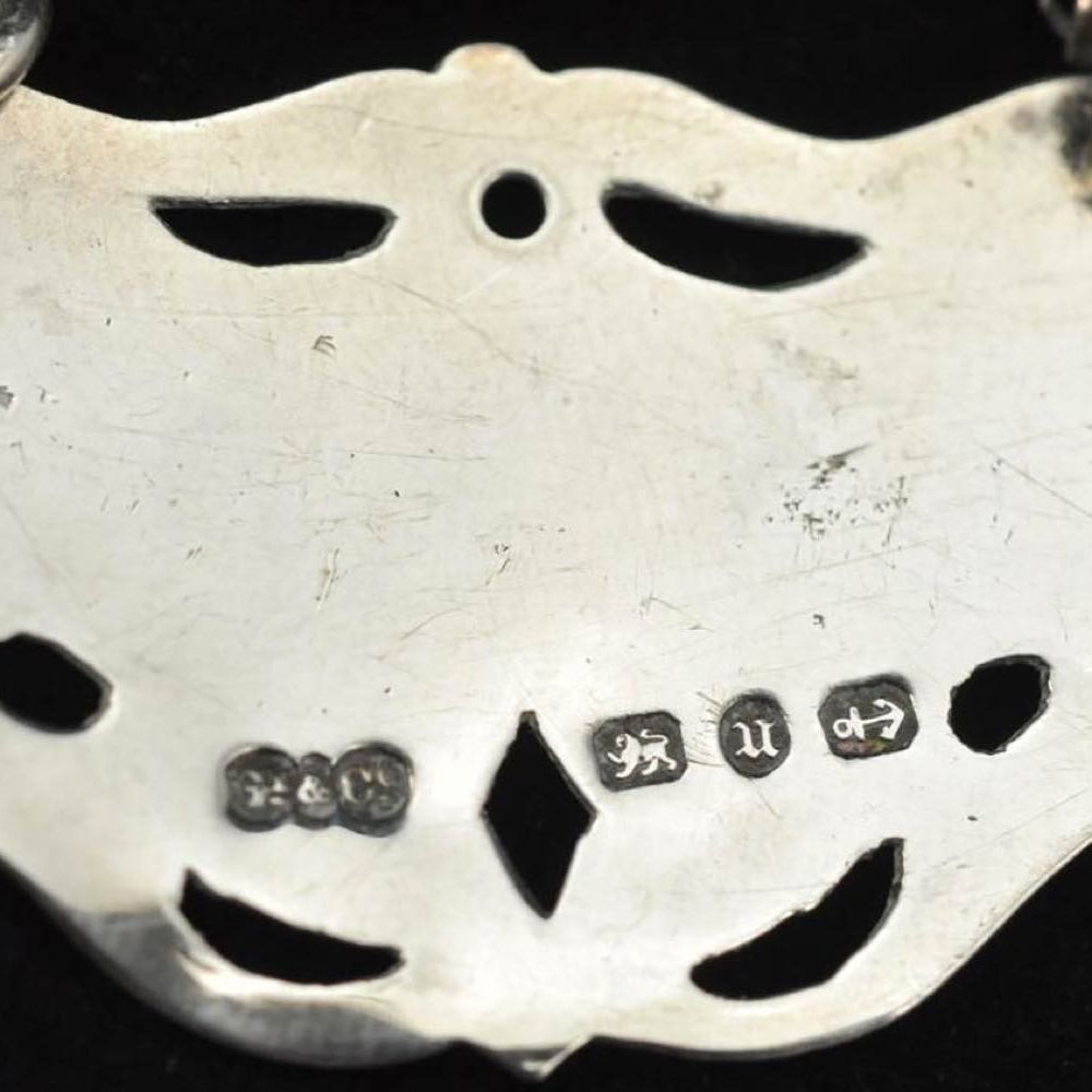 Set di 4 Targhette per Liquori Vittoriane Inglesi in Argento - Birmingham 1864, Argentieri Grey &...