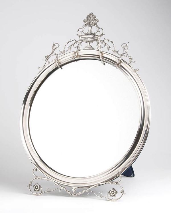 English Edwardian sterling silver table frame mirror - London 1910, mark of  WILLIAM COMYNS & SONS
