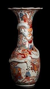 GRANDE VASO A BALAUSTRO IN PORCELLANA POLICROMA
Giappone, periodo Meiji
...  - Auction Arte asiatica e tribale - Bertolami Fine Art - Casa d'Aste