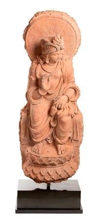 BODHISATTVA MAITREYA IN TERRACOTTA
Regione del Gandhara, IV-V secolo 

...