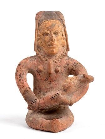 STATUINA DELLA MATERNITÀ
Cultura Bahia, dal V secolo a.C. fino al V secolo d.C....  - Auction Archeologia: dalla Preistoria al Medioevo con una selezione di letteratura archeologica. - Bertolami Fine Art - Casa d'Aste