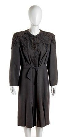 CAPPOTTO IN LANA
Inizio anni ‘40...  - Asta Fashion & Luxury - Militaria e Ordini Cavallereschi - Memorabilia e Fotografia Antica - Bertolami Fine Art - Casa d'Aste