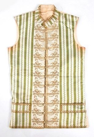 GILET MASCHILE IN SETA
1820 circa...