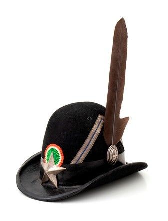 Italia, primo quarto XX sec.   Bombetta  da tenente della Milizia Territoriale ...